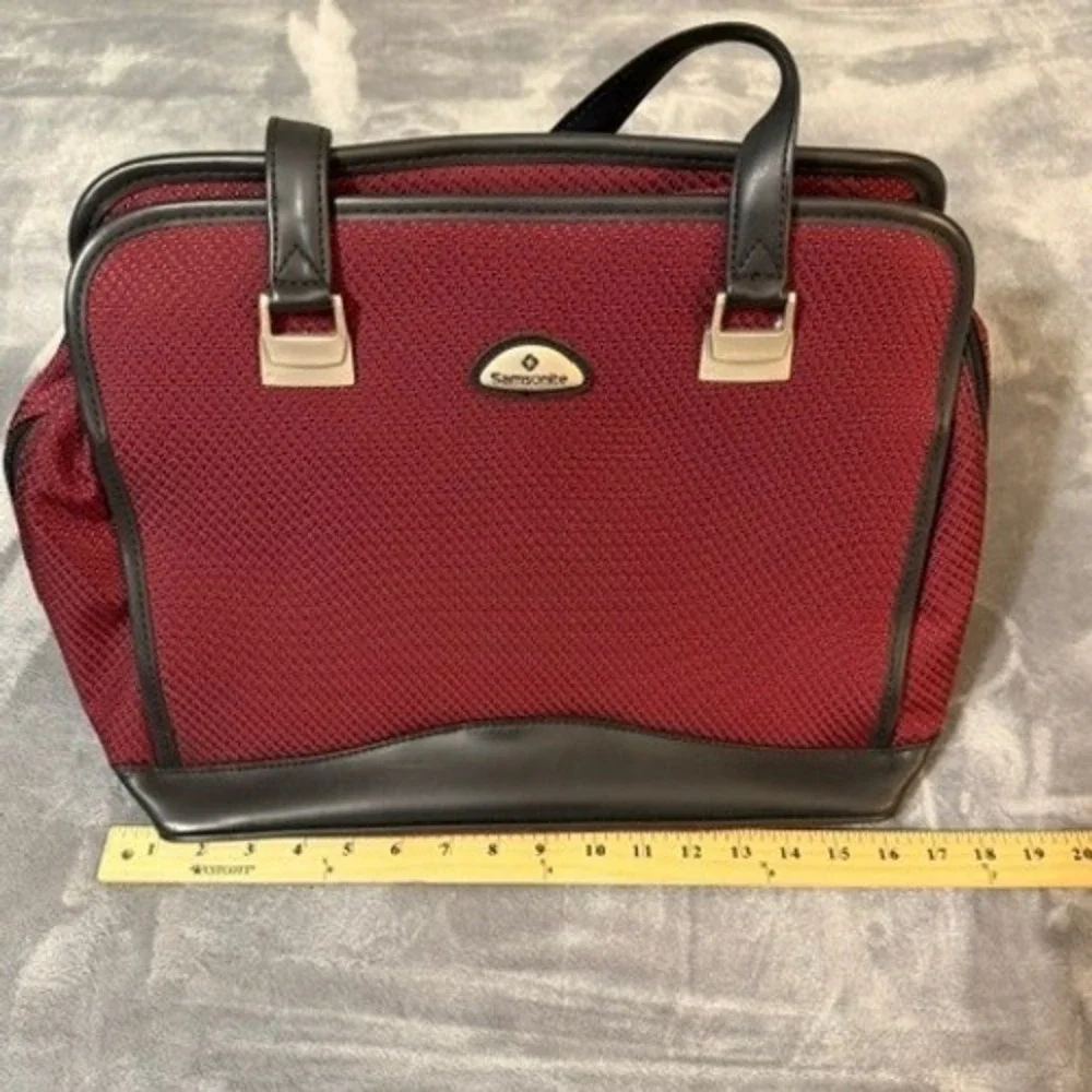 Samsonite Carry-On Bag Unisex Burgundy Overnight Mesh Travel Tote Bag 17X11X8